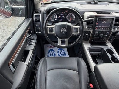 2017 RAM 3500 Laramie Crew Cab 4x4 6'4' Box