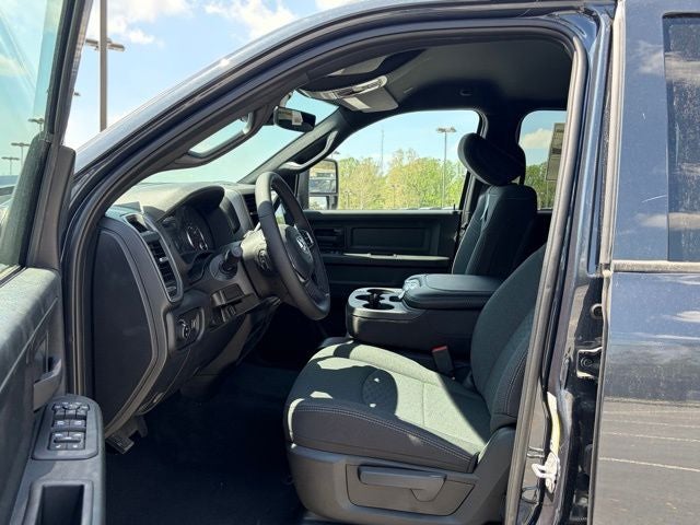 2026 RAM Ram 2500 RAM 2500 BLACK EXPRESS CREW CAB 4X4 6'4' BOX
