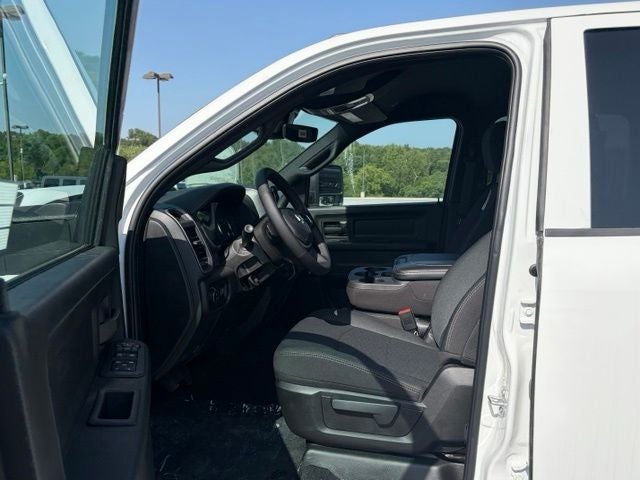 2026 RAM Ram 2500 RAM 2500 BLACK EXPRESS CREW CAB 4X4 6'4' BOX
