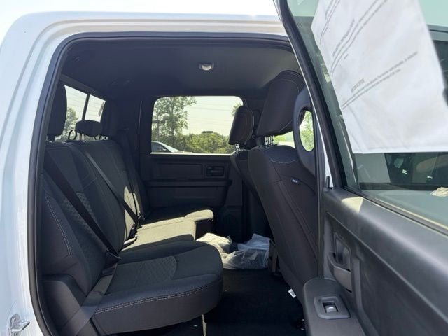 2026 RAM Ram 2500 RAM 2500 BLACK EXPRESS CREW CAB 4X4 6'4' BOX