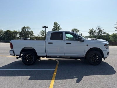 2026 RAM Ram 2500 RAM 2500 BLACK EXPRESS CREW CAB 4X4 6'4' BOX