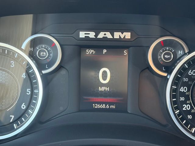 2024 RAM 2500 Tradesman Regular Cab 4x4 8' Box