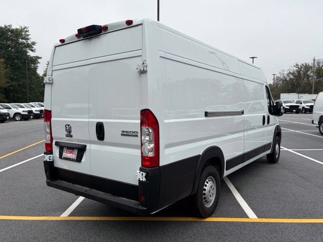 2027 RAM ProMaster Cargo Van Tradesman
