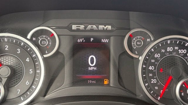 2026 RAM Ram 1500 RAM 1500 TRADESMAN CREW CAB 4X2 5'7' BOX