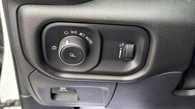 2026 RAM Ram 1500 RAM 1500 TRADESMAN CREW CAB 4X2 5'7' BOX