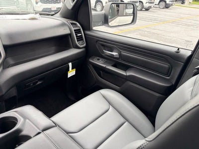 2026 RAM Ram 1500 RAM 1500 TRADESMAN CREW CAB 4X2 5'7' BOX