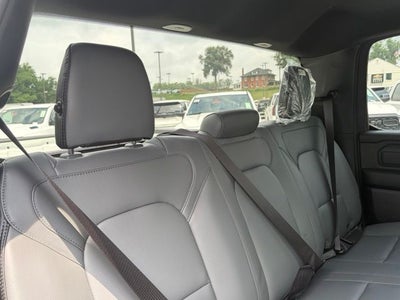 2026 RAM Ram 1500 RAM 1500 TRADESMAN CREW CAB 4X2 5'7' BOX