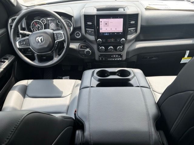 2026 RAM Ram 1500 RAM 1500 TRADESMAN CREW CAB 4X2 5'7' BOX