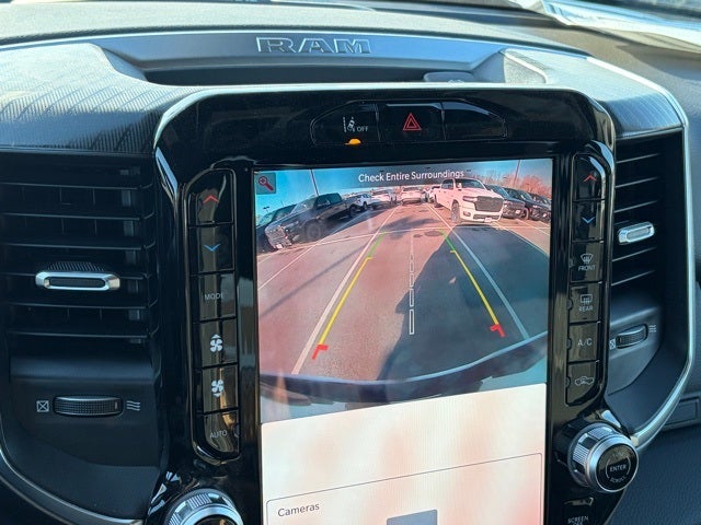 2025 RAM Ram 1500 RAM 1500 BIG HORN CREW CAB 4X4 5'7' BOX