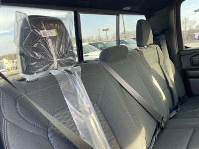 2026 RAM Ram 1500 RAM 1500 EXPRESS CREW CAB 4X4 5'7' BOX