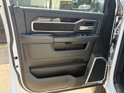 2021 RAM 2500 Laramie Crew Cab 4x4 6'4' Box