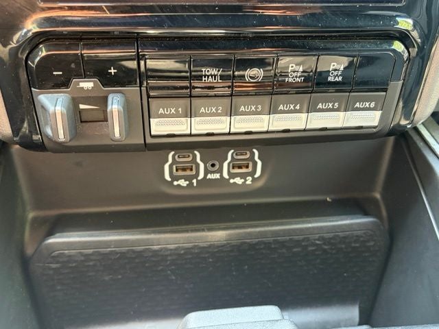 2021 RAM 2500 Laramie Crew Cab 4x4 6'4' Box
