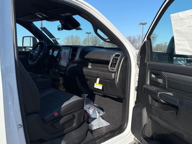2025 RAM Ram 2500 RAM 2500 TRADESMAN REGULAR CAB 4X4 8' BOX