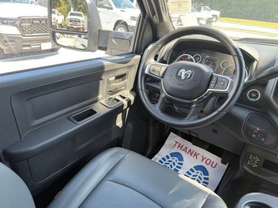 2026 RAM 3500 Chassis RAM 3500 TRADESMAN CREW CAB CHASSIS 4X4 60' CA