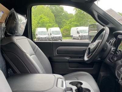 2024 RAM Ram 5500 Chassis Cab RAM 5500 TRADESMAN CHASSIS REGULAR CAB 4X4 84' CA