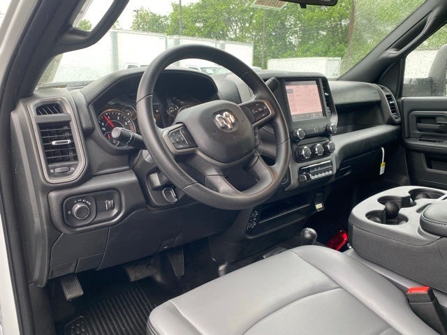 2024 RAM Ram 5500 Chassis Cab RAM 5500 TRADESMAN CHASSIS REGULAR CAB 4X4 84' CA