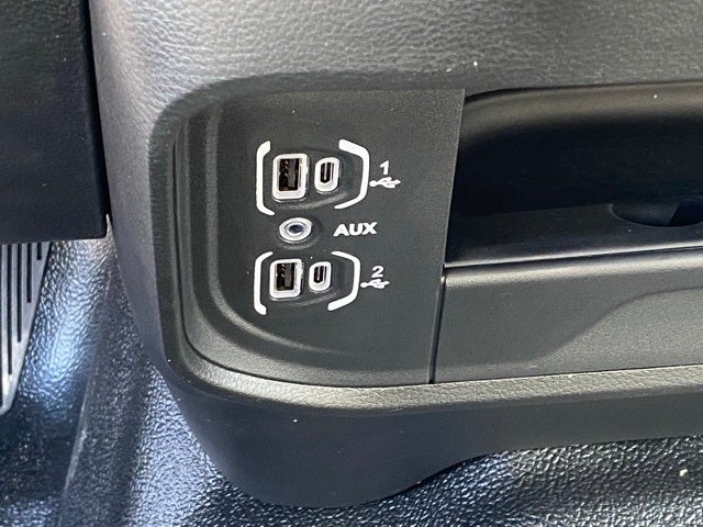 2025 RAM Ram 5500 Chassis Cab RAM 5500 TRADESMAN CHASSIS CREW CAB 4X4 84' CA