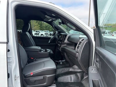 2027 RAM Ram 5500 Chassis Cab RAM 5500 TRADESMAN CHASSIS CREW CAB 4X4 84' CA