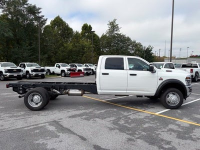 2027 RAM Ram 5500 Chassis Cab RAM 5500 TRADESMAN CHASSIS CREW CAB 4X4 84' CA