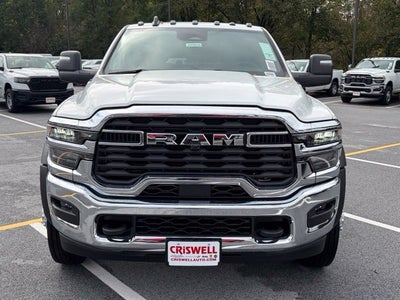 2027 RAM Ram 5500 Chassis Cab RAM 5500 TRADESMAN CHASSIS CREW CAB 4X4 84' CA