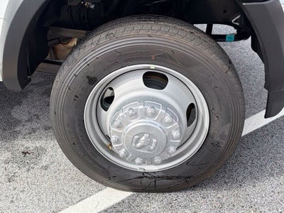2027 RAM Ram 5500 Chassis Cab RAM 5500 TRADESMAN CHASSIS CREW CAB 4X4 84' CA