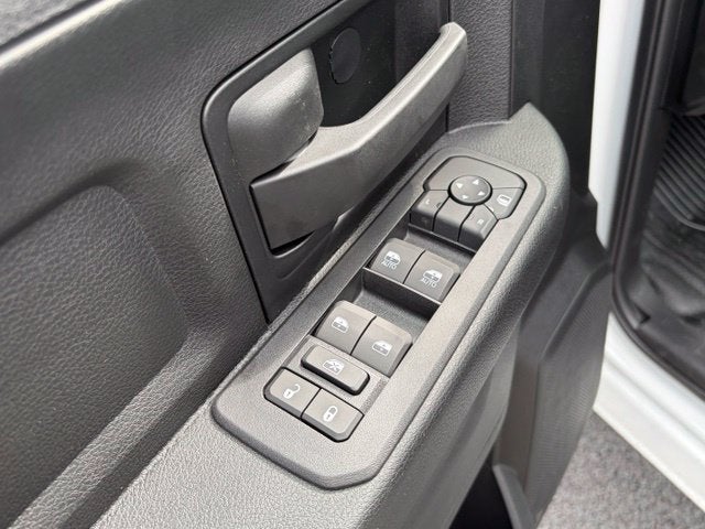 2027 RAM Ram 5500 Chassis Cab RAM 5500 TRADESMAN CHASSIS CREW CAB 4X4 84' CA