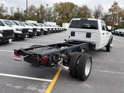 2027 RAM Ram 5500 Chassis Cab RAM 5500 TRADESMAN CHASSIS CREW CAB 4X4 84' CA