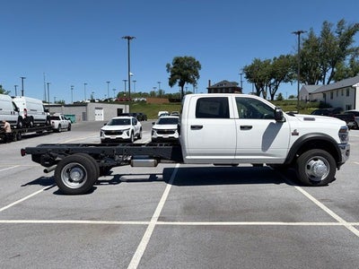 2026 RAM Ram 5500 Chassis Cab RAM 5500 TRADESMAN CHASSIS CREW CAB 4X4 84' CA