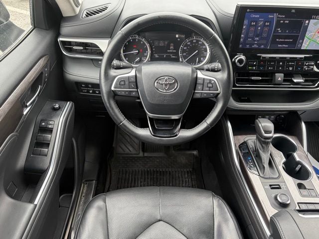 2022 Toyota Highlander Platinum