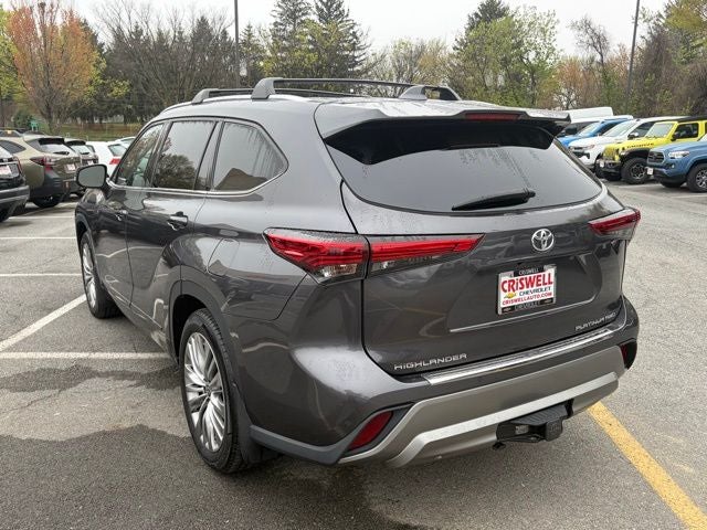 2022 Toyota Highlander Platinum